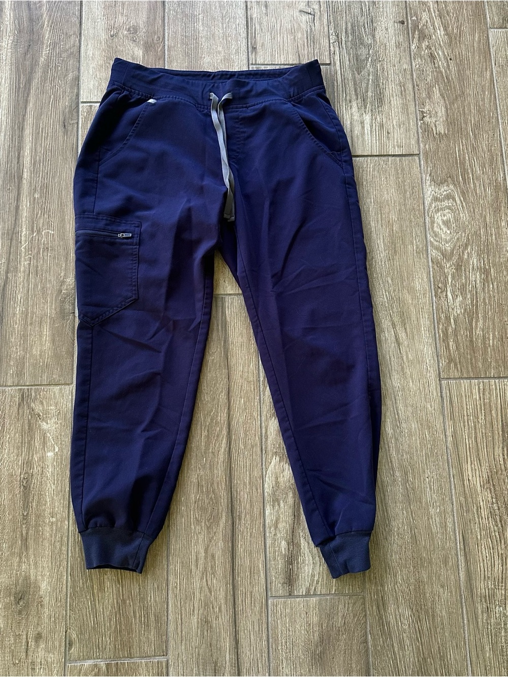 Figs Women’s Navy Drawstring Jogger with Cargo Pocket size S/P